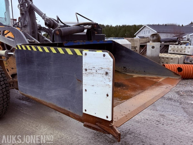 SM Stor Bankettskuffe/Kantrens til hjullaster - Ataşament pentru Utilaje constructii: Foto 3 SM Stor Bankettskuffe/Kantrens til hjullaster - Ataşament pentru Utilaje constructii: Foto 3