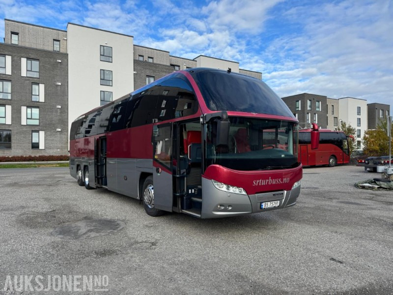 2013 MAN NEOPLAN Cityliner EEV-Nylig EU-godkjent - 53 seter - 615222km -turbuss - Autobuz: Foto 2 2013 MAN NEOPLAN Cityliner EEV-Nylig EU-godkjent - 53 seter - 615222km -turbuss - Autobuz: Foto 2