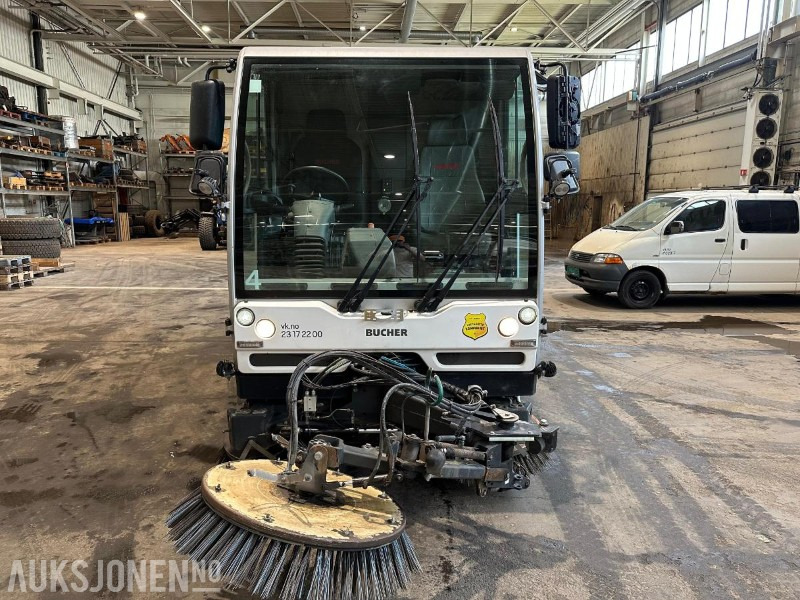 Bucher CityCat 5006 feiemaskin - 160 hk Iveco | Euro 6 | joystick | 4-hjulsstyring | høytrykk - Echipamente de constructii: Foto 2 Bucher CityCat 5006 feiemaskin - 160 hk Iveco | Euro 6 | joystick | 4-hjulsstyring | høytrykk - Echipamente de constructii: Foto 2
