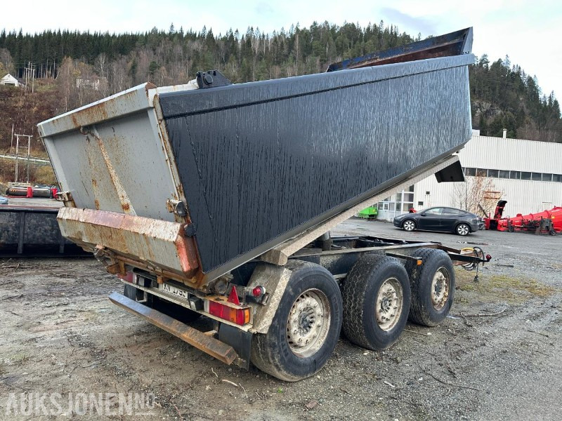 2005 Maur Bilpåbygg tippkjerre / trippelkjerre - Camion: Foto 3 2005 Maur Bilpåbygg tippkjerre / trippelkjerre - Camion: Foto 3