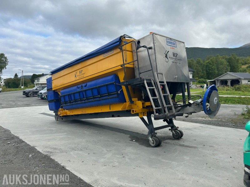 2016 AEBI Schmidt Stratos Fastsandspreder - Camion: Foto 3 2016 AEBI Schmidt Stratos Fastsandspreder - Camion: Foto 3