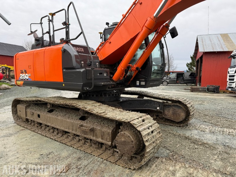 Hitachi ZX250 LC-6 EC223, GPS, Sentralsmøring, 2 skuffer, LED - Excavator: Foto 4 Hitachi ZX250 LC-6 EC223, GPS, Sentralsmøring, 2 skuffer, LED - Excavator: Foto 4