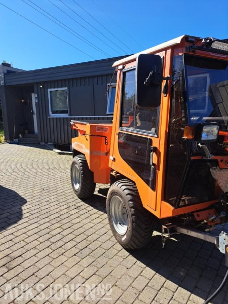 2004 Nimos DM TRAC 501 Redskapsbærer - Maşina comunala: Foto 4 2004 Nimos DM TRAC 501 Redskapsbærer - Maşina comunala: Foto 4