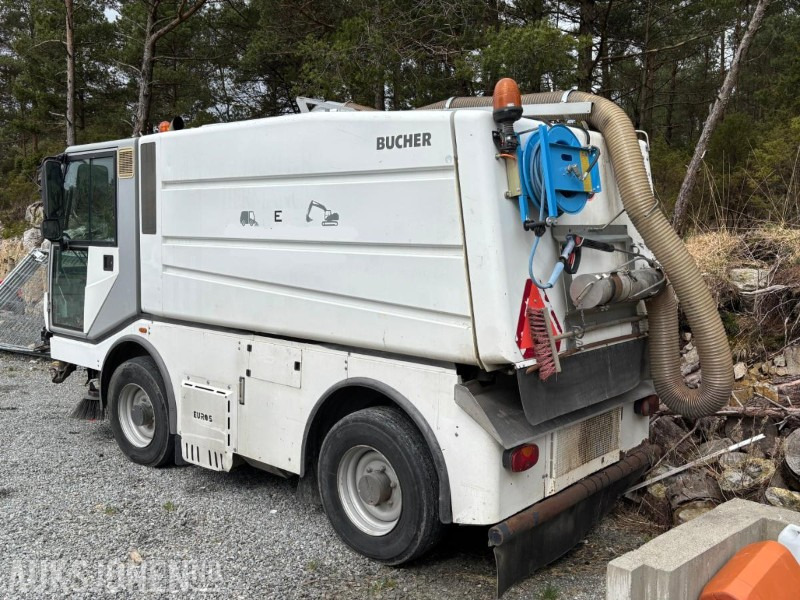 2010 Bucher CityCat 5000 feiebil / kostebil - Maşina comunala: Foto 4 2010 Bucher CityCat 5000 feiebil / kostebil - Maşina comunala: Foto 4