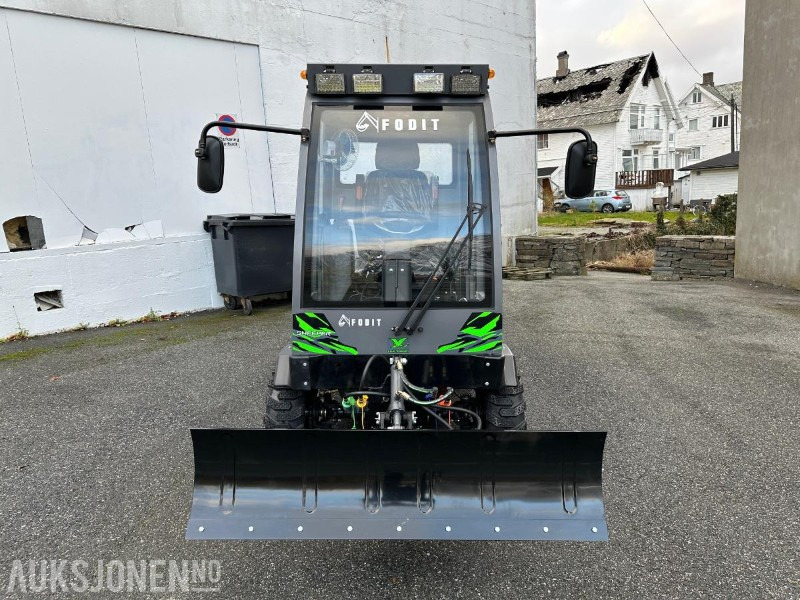 Maşina comunala FODIT REDSKAPSBÆRER FT-130 FOR SOMMER-VINTERBRUK 2025 modell - Demomaskin: Foto 14