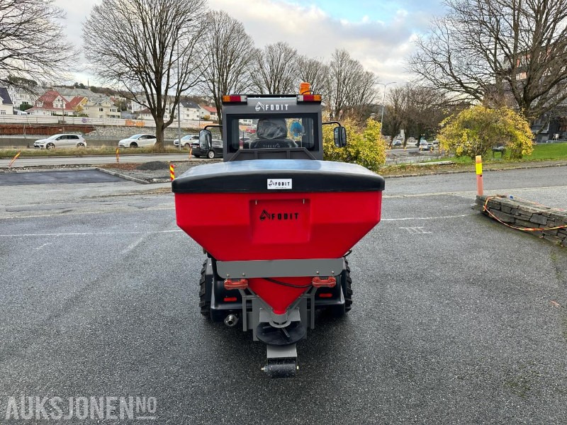 Maşina comunala FODIT REDSKAPSBÆRER FT-130 FOR SOMMER-VINTERBRUK 2025 modell - Demomaskin: Foto 10