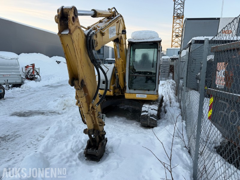New Holland Kobelco E70SR-1ES – 2007-modell – 7,6 tonns korthekk beltegraver - Rotortilt - 2 skuffer - Excavator: Foto 2 New Holland Kobelco E70SR-1ES – 2007-modell – 7,6 tonns korthekk beltegraver - Rotortilt - 2 skuffer - Excavator: Foto 2