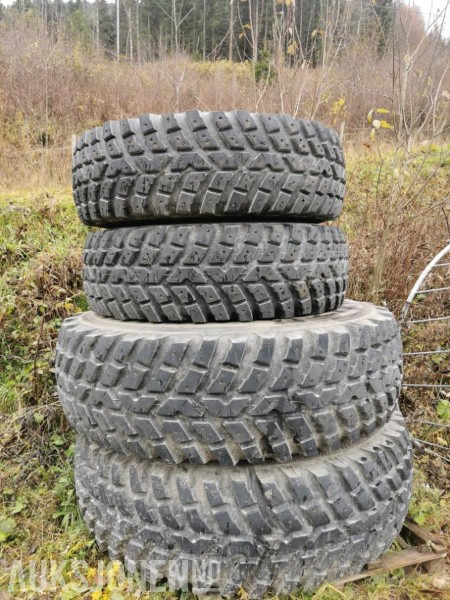 Nokian tri2 vinterhjul på felg - Tractor agricol: Foto 1 Nokian tri2 vinterhjul på felg - Tractor agricol: Foto 1