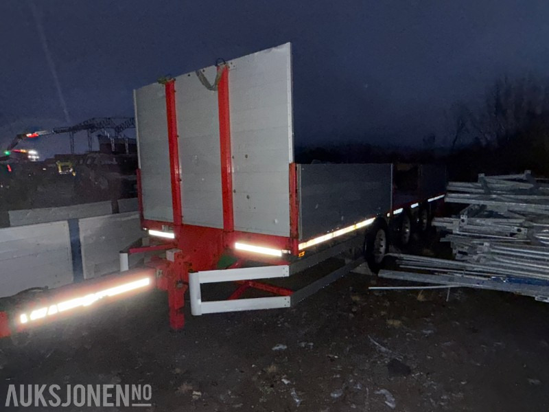 2005 Istrail Trippelkjerre - Planhenger med karmer - Remorcă: Foto 2 2005 Istrail Trippelkjerre - Planhenger med karmer - Remorcă: Foto 2