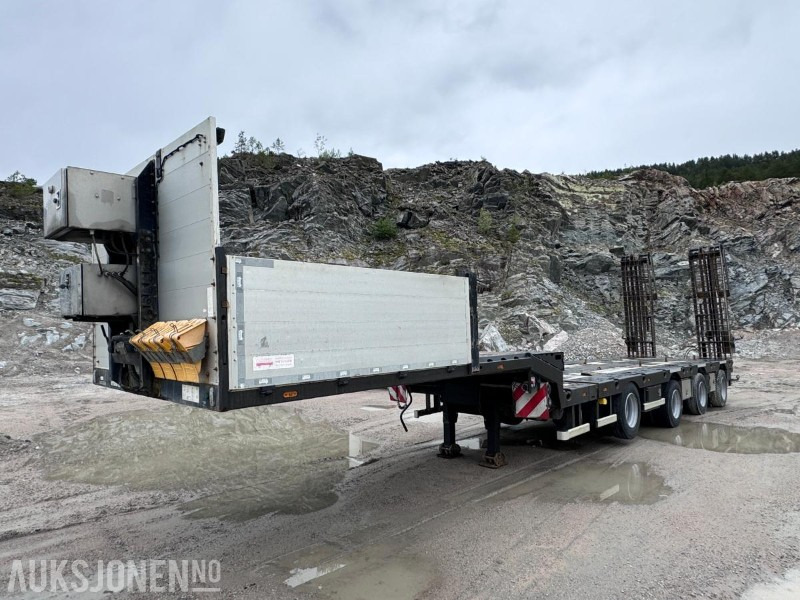 2019 Carnehl CSTV 40-60 - 4 akslet maskinsemi - Manuelt uttrekk - Hydraulisk bredding - Støttelabber bak - Fjernstyring - Remorcă: Foto 1 2019 Carnehl CSTV 40-60 - 4 akslet maskinsemi - Manuelt uttrekk - Hydraulisk bredding - Støttelabber bak - Fjernstyring - Remorcă: Foto 1