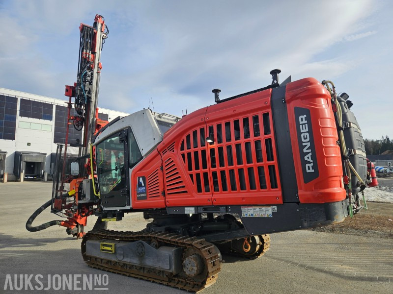 Sandvik DX800I - Maşină de foraj: Foto 3 Sandvik DX800I - Maşină de foraj: Foto 3