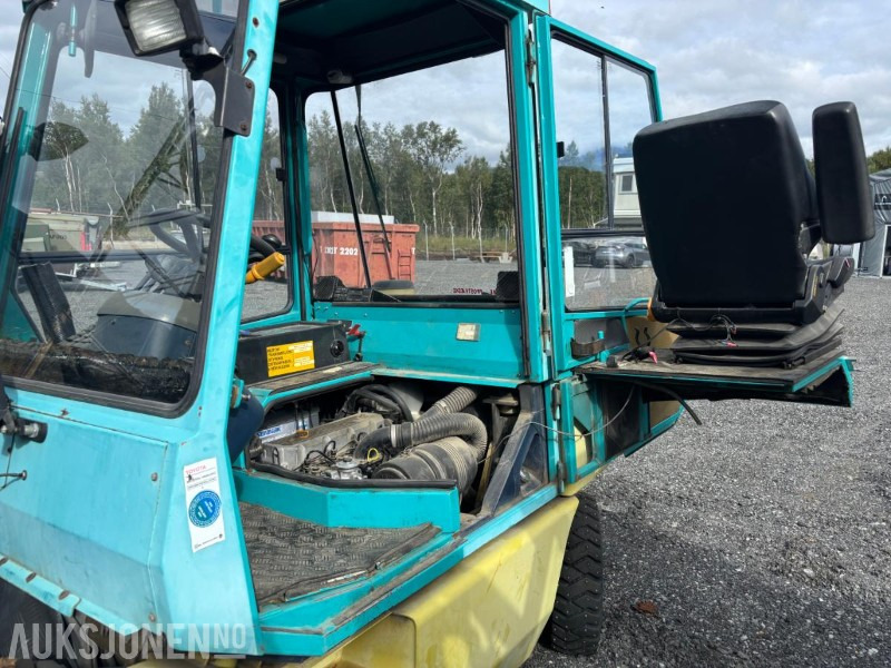 1996 Komatsu FD30T truck diesel - Stivuitor: Foto 5 1996 Komatsu FD30T truck diesel - Stivuitor: Foto 5