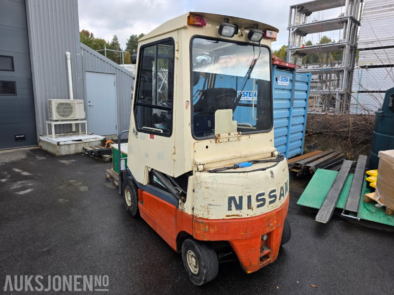 1998 Nissan Q02L25U truck 2,5 T - Stivuitor: Foto 5 1998 Nissan Q02L25U truck 2,5 T - Stivuitor: Foto 5