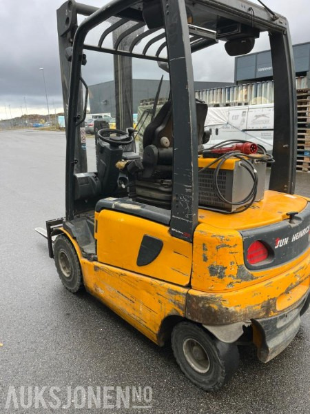 2002 Jungheinrich EFG-VAC 22 - Gaffeltruck - Truck - Stivuitor: Foto 2 2002 Jungheinrich EFG-VAC 22 - Gaffeltruck - Truck - Stivuitor: Foto 2