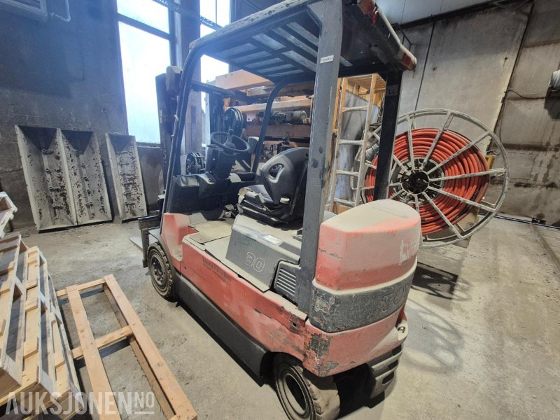 2004 Toyota 7FBMF30, elektrisk gaffeltruck, repobjekt - Stivuitor: Foto 3 2004 Toyota 7FBMF30, elektrisk gaffeltruck, repobjekt - Stivuitor: Foto 3