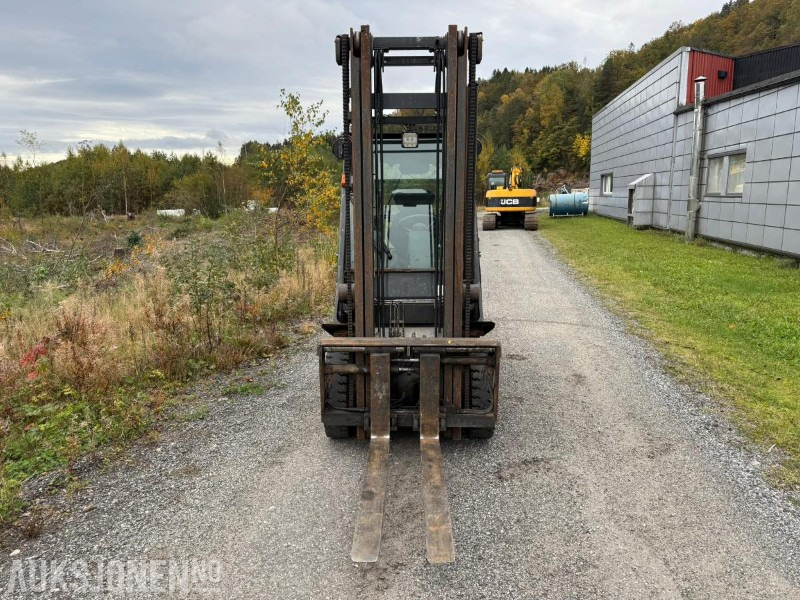 2010 Nissan Y1D2A25Q dieseltruck – 2,5 tonn, 4 m løftehøyde - Stivuitor: Foto 3 2010 Nissan Y1D2A25Q dieseltruck – 2,5 tonn, 4 m løftehøyde - Stivuitor: Foto 3