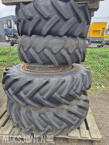 2000 Tvillinghjul sett X - Utilaje agricole: Foto 1 2000 Tvillinghjul sett X - Utilaje agricole: Foto 1