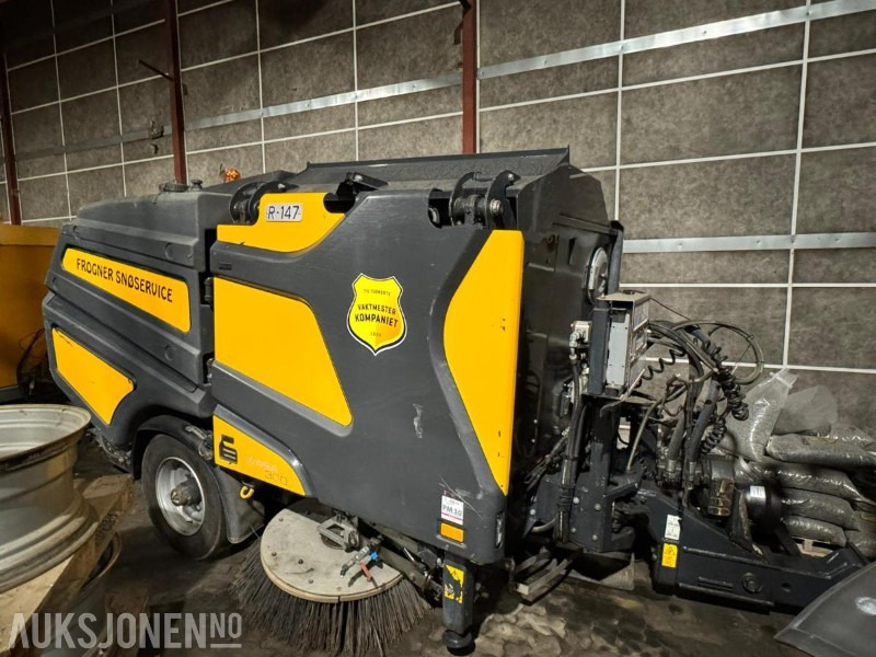 2013 Schmidt Wasa 300+ feiemaskin - 3 m³ beholder | 2,4 m feiebredde | PTO-drift - Utilaje agricole: Foto 1 2013 Schmidt Wasa 300+ feiemaskin - 3 m³ beholder | 2,4 m feiebredde | PTO-drift - Utilaje agricole: Foto 1