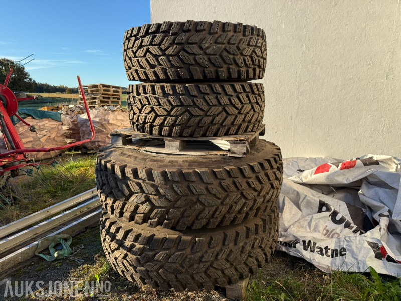 2018 Nokian Hakkapeliitta Traktordekk 480/80R38 og 440/80R24 m/pigg og seiping - Utilaje agricole: Foto 1 2018 Nokian Hakkapeliitta Traktordekk 480/80R38 og 440/80R24 m/pigg og seiping - Utilaje agricole: Foto 1