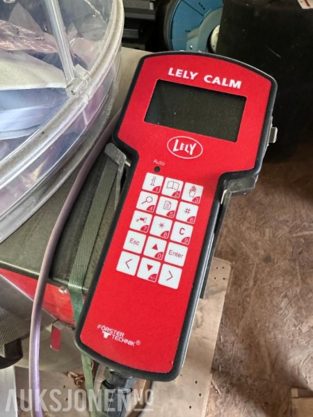 2020 Förster Technik / Lely Calm Kalvedrikkeautomat med hygieneboks og 1 sugestasjon - UBRUKT - Compact smart 2.0 pulver - TAP5-CS-25 - Utilaje agricole: Foto 4 2020 Förster Technik / Lely Calm Kalvedrikkeautomat med hygieneboks og 1 sugestasjon - UBRUKT - Compact smart 2.0 pulver - TAP5-CS-25 - Utilaje agricole: Foto 4