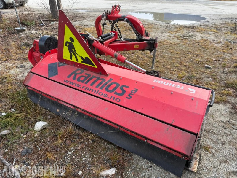 2021 Tehnos MB 220R RLW beitepusser / kantklipper - Utilaje agricole: Foto 1 2021 Tehnos MB 220R RLW beitepusser / kantklipper - Utilaje agricole: Foto 1