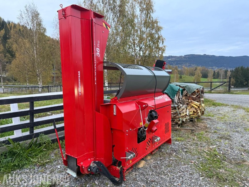 2024 Hakki pilke 38 pro vedmaskin m/flisavsug - Utilaje agricole: Foto 2 2024 Hakki pilke 38 pro vedmaskin m/flisavsug - Utilaje agricole: Foto 2