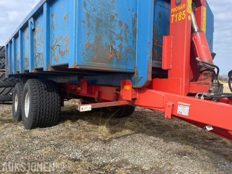 Pronar T185 Krokløft henger Med tippkasse - Utilaje agricole: Foto 4 Pronar T185 Krokløft henger Med tippkasse - Utilaje agricole: Foto 4