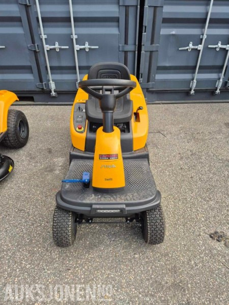 Stiga SWIFT 372 E SITTEKLIPPER - Batteridrift - Utstillingsmodell - Ikke brukt/kun flyttet på - Utilaje agricole: Foto 2 Stiga SWIFT 372 E SITTEKLIPPER - Batteridrift - Utstillingsmodell - Ikke brukt/kun flyttet på - Utilaje agricole: Foto 2