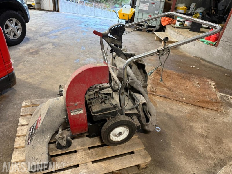 Toro Self Propelled Vacuum Blower løvsuger/blåser - Utilaje agricole: Foto 2 Toro Self Propelled Vacuum Blower løvsuger/blåser - Utilaje agricole: Foto 2