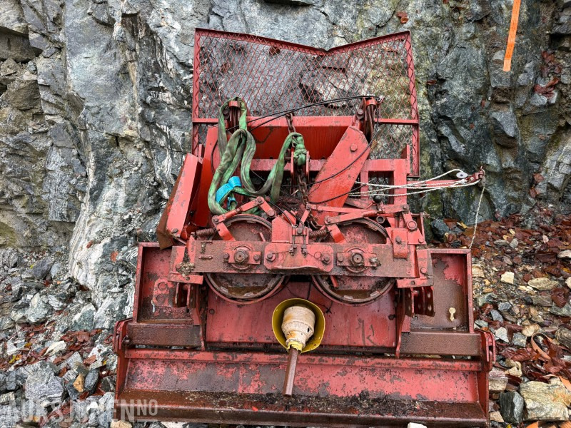 Vinsj rep.objekt - Utilaje agricole: Foto 1 Vinsj rep.objekt - Utilaje agricole: Foto 1