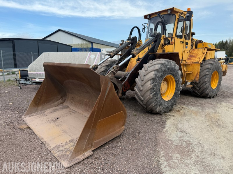 Volvo L120 Hjullaster - 4x4 - Gjerstad 2900L skuff - Nylig byttet dekk - Vekt montert - Încărcător frontal pe pneuri: Foto 2 Volvo L120 Hjullaster - 4x4 - Gjerstad 2900L skuff - Nylig byttet dekk - Vekt montert - Încărcător frontal pe pneuri: Foto 2