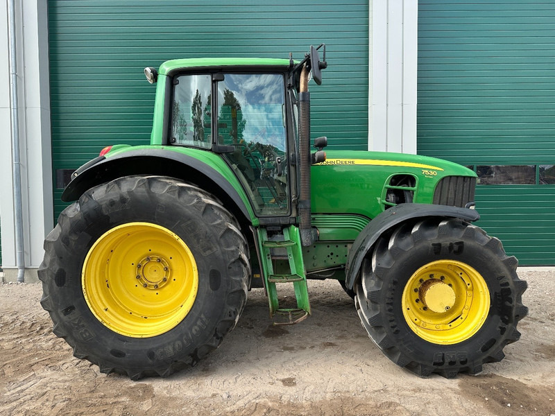 John Deere 7530 - Tractor agricol: Foto 4 John Deere 7530 - Tractor agricol: Foto 4