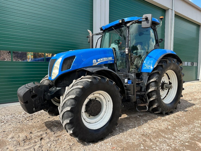 New Holland T7.235 Power Command - Tractor agricol: Foto 1 New Holland T7.235 Power Command - Tractor agricol: Foto 1
