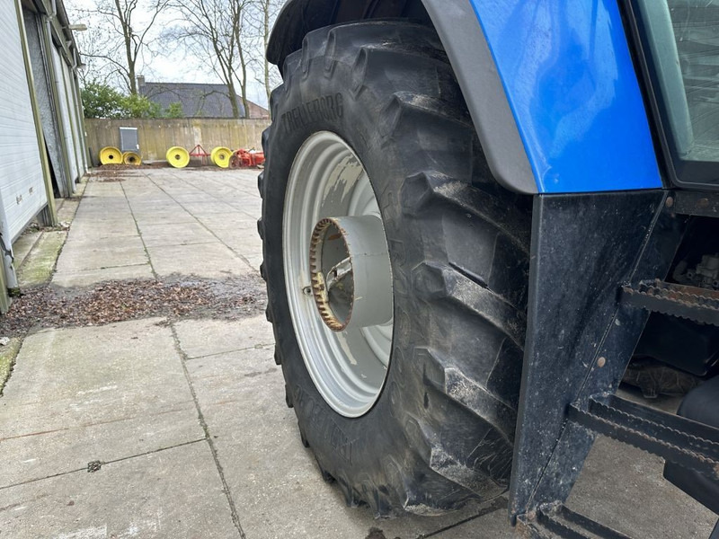 Tractor agricol New Holland TVT 195 Dutch registration: Foto 12