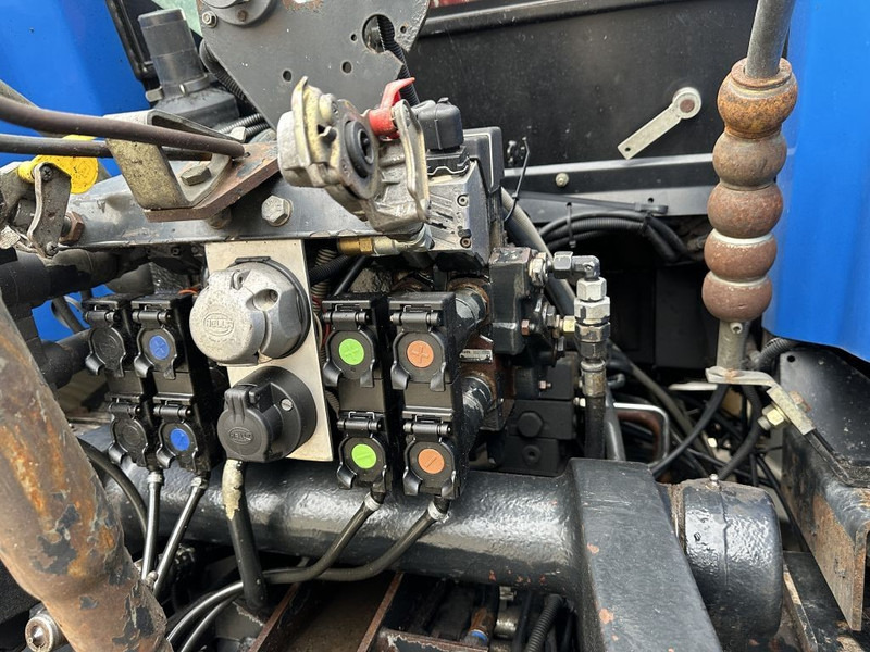 Tractor agricol New Holland TVT 195 Dutch registration: Foto 17