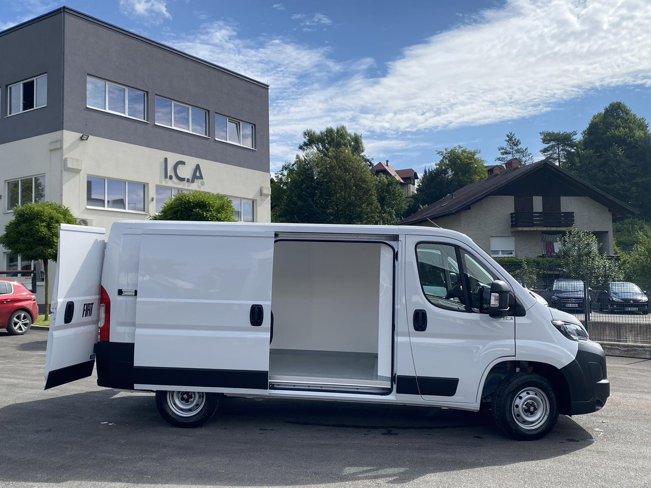 FIAT DUCATO L2H1 140PS | ISOLIERUNG OHNE KÜHLAGGREGAT - Autoutilitară frigorifica: Foto 2 FIAT DUCATO L2H1 140PS | ISOLIERUNG OHNE KÜHLAGGREGAT - Autoutilitară frigorifica: Foto 2
