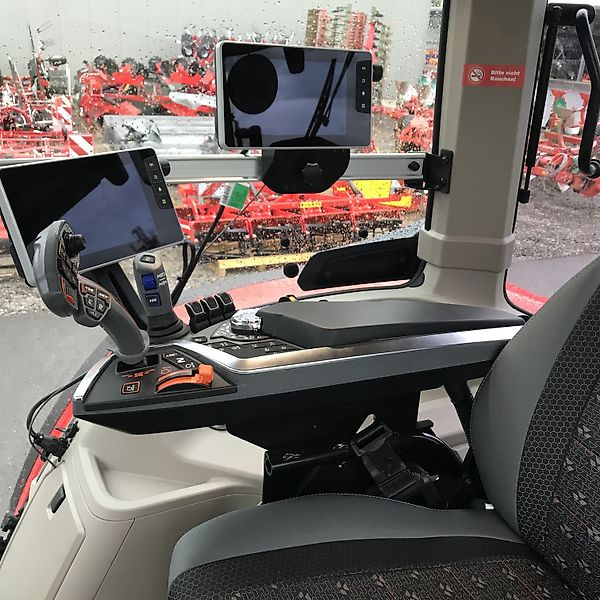 Tractor agricol Massey Ferguson MF 8S.305 Exclusive: Foto 9