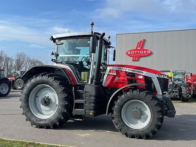 Massey Ferguson MF 8S245 Dyna-VT Exclusive - Tractor agricol: Foto 4 Massey Ferguson MF 8S245 Dyna-VT Exclusive - Tractor agricol: Foto 4