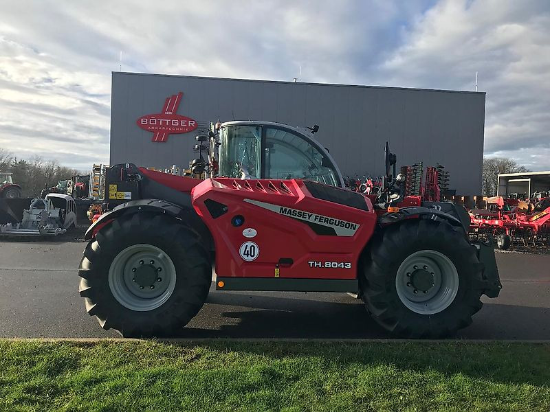 Massey Ferguson MF TH 8043 Exclusive - Stivuitor telescopic: Foto 5 Massey Ferguson MF TH 8043 Exclusive - Stivuitor telescopic: Foto 5