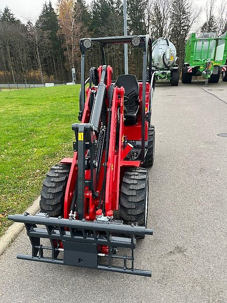 Schäffer 2028 SLT - Încărcător articulat: Foto 3 Schäffer 2028 SLT - Încărcător articulat: Foto 3