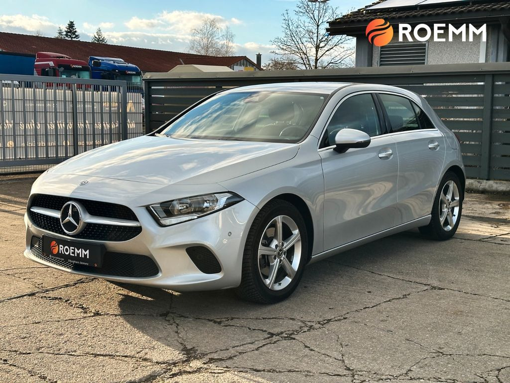 Mercedes-Benz A -Klasse A 200*Tacho Digital*Spurhalteassistent - Automobil: Foto 1 Mercedes-Benz A -Klasse A 200*Tacho Digital*Spurhalteassistent - Automobil: Foto 1