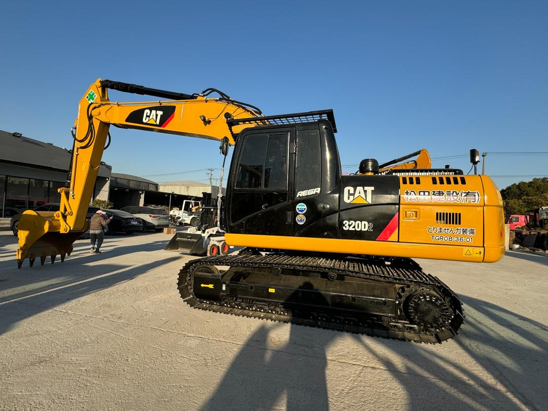Caterpillar 320D Used Excavator Secondhand Crawler Excavators CAT 320C 320CL 320BL 320GC 320GX 20T 25 Ton in Stock with High Quality - Excavator pe şenile: Foto 4 Caterpillar 320D Used Excavator Secondhand Crawler Excavators CAT 320C 320CL 320BL 320GC 320GX 20T 25 Ton in Stock with High Quality - Excavator pe şenile: Foto 4
