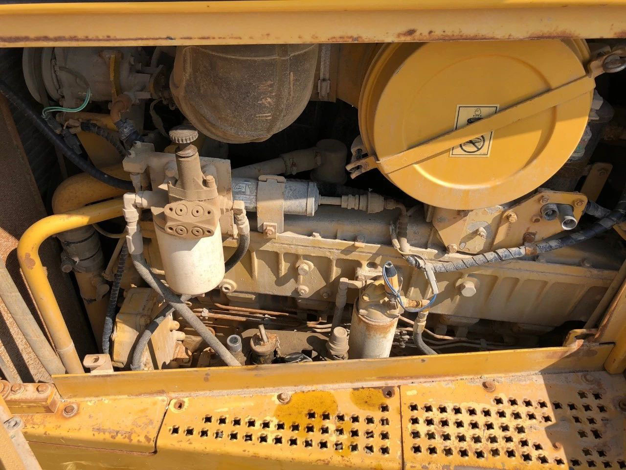 Buldozer Caterpillar CAT D8R Used Bulldozer D8T D9R D10R D6G D6R D6H D7G D7R D7E D4C Secondhand Dozer for Sale: Foto 8