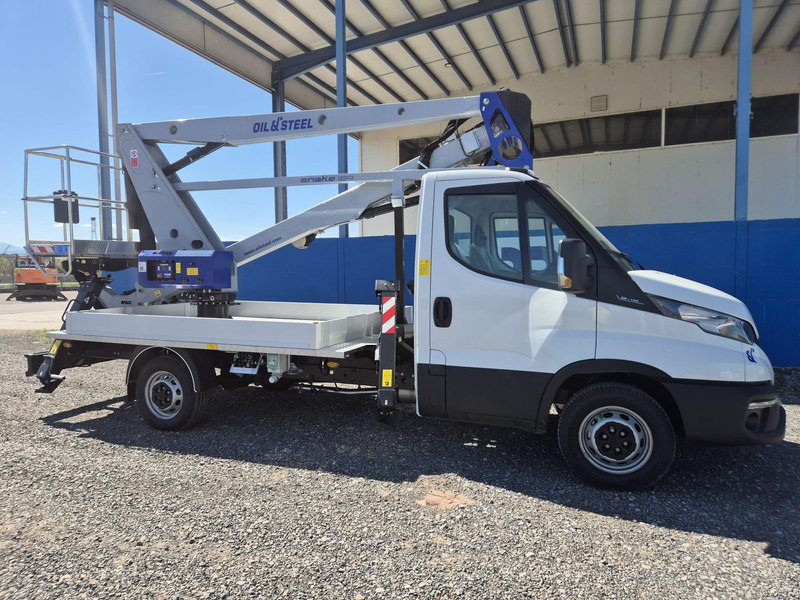 Iveco 35-140 Oil & Steel Snake 189 - Camion, Camion cu macara: Foto 2 Iveco 35-140 Oil & Steel Snake 189 - Camion, Camion cu macara: Foto 2