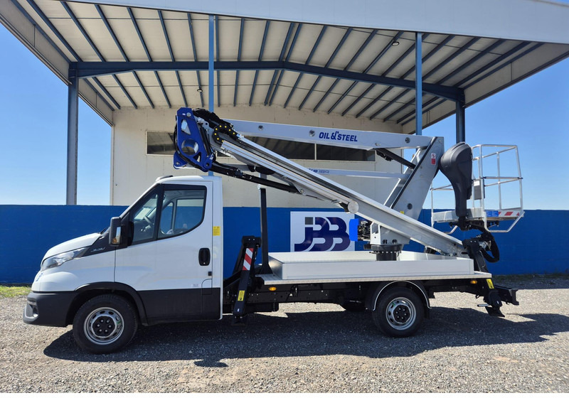 Iveco 35-140 Oil & Steel Snake 189 - Camion, Camion cu macara: Foto 1 Iveco 35-140 Oil & Steel Snake 189 - Camion, Camion cu macara: Foto 1