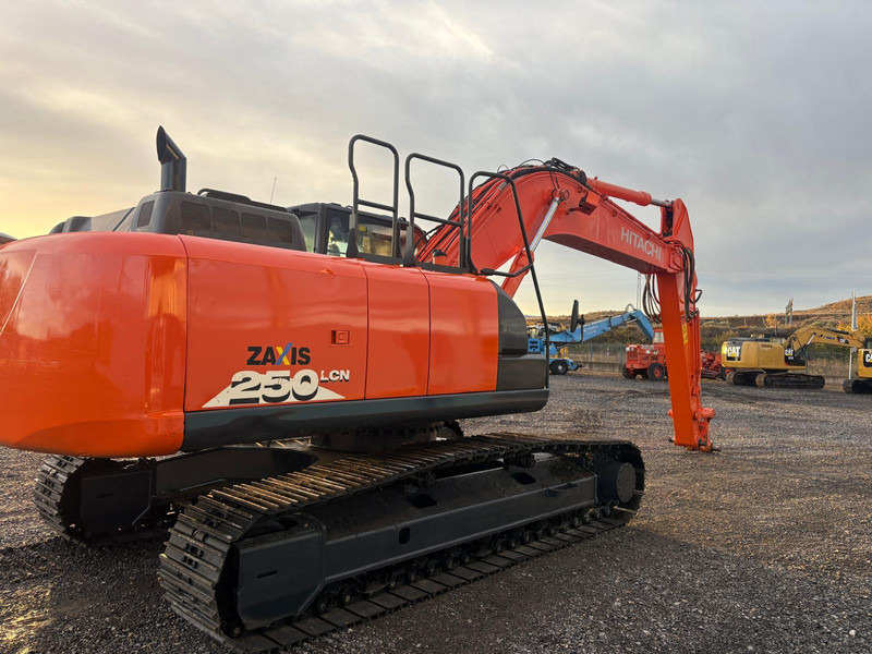 Hitachi ZX250LCN-6 - Excavator pe şenile: Foto 4 Hitachi ZX250LCN-6 - Excavator pe şenile: Foto 4