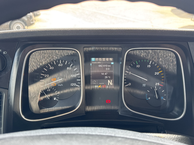 Mercedes-Benz ACTROS 1848 LS GIGASPACE Lowliner - Cap tractor: Foto 5 Mercedes-Benz ACTROS 1848 LS GIGASPACE Lowliner - Cap tractor: Foto 5