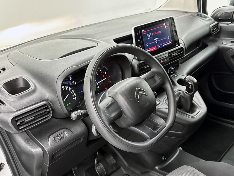 Citroën Berlingo 1.6 BlueHDI Club Carplay/Androidauto Cruise Control - Autoutilitară compactă: Foto 5 Citroën Berlingo 1.6 BlueHDI Club Carplay/Androidauto Cruise Control - Autoutilitară compactă: Foto 5