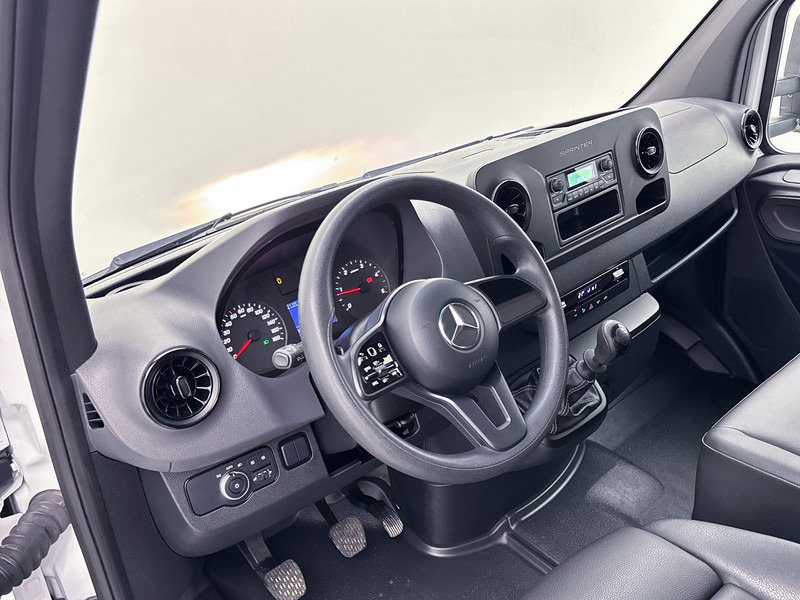Mercedes-Benz Sprinter 316 2.2 CDI Bakwagen Meubelbak met Laadklep Cruise Control - Autoutilitară box: Foto 4 Mercedes-Benz Sprinter 316 2.2 CDI Bakwagen Meubelbak met Laadklep Cruise Control - Autoutilitară box: Foto 4