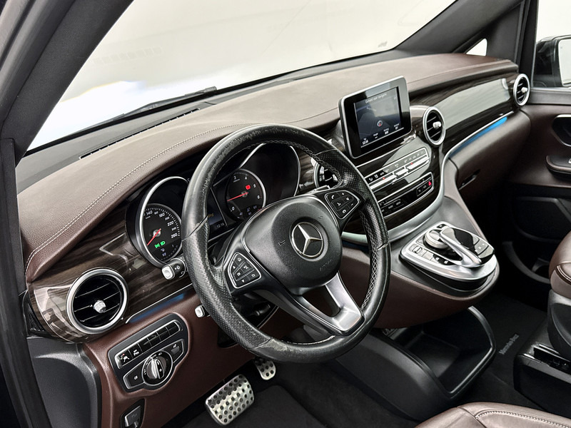 Mercedes-Benz V-Klasse 220d Lang Avantgarde Edition 8 Persoons incl. BPM Elektr schuifdeuren Nappa Leder Pano 8 zitplaatsen Geel kenteken - Microbuz, Transport persoane: Foto 4 Mercedes-Benz V-Klasse 220d Lang Avantgarde Edition 8 Persoons incl. BPM Elektr schuifdeuren Nappa Leder Pano 8 zitplaatsen Geel kenteken - Microbuz, Transport persoane: Foto 4
